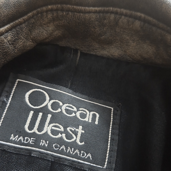 CANADIAN VINTAGE Distressed, Brown Leather Assymetrical Jacket by OCEAN WEST - Picture 3 of 16